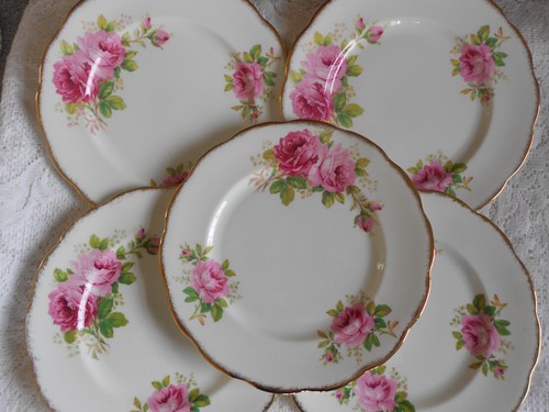 Royal albert bone china - royal,