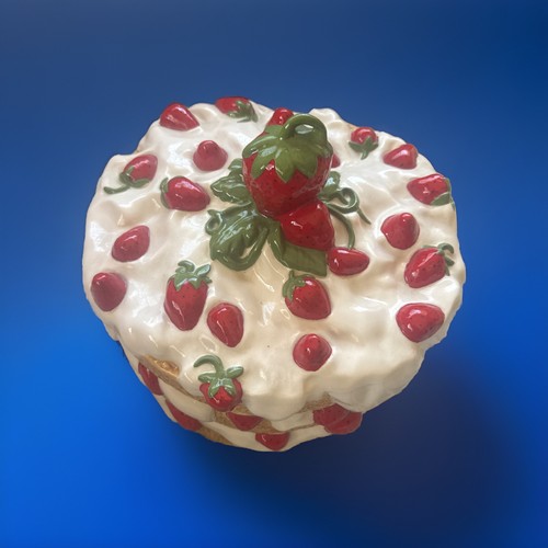 Vintage ceramic strawberry - vintage,
