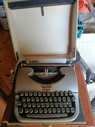 Vintage 1950s oliver courier - vintage,