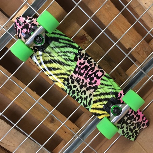 New globe bantam graphics - globe, st