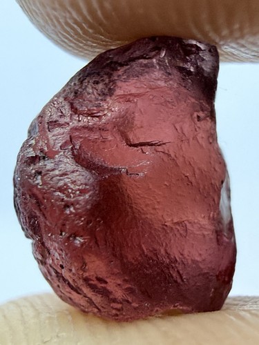 Natural garnet - 7.7, ct