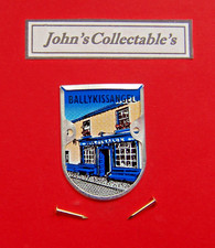 BALLYKISSANGEL IRELAND WALKING