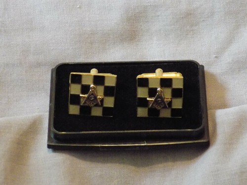 Square compass checkerboard - compass,