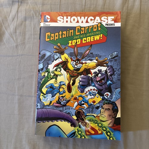 Showcase presents captain - showcase, presents: