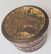 Wooden collar box antique