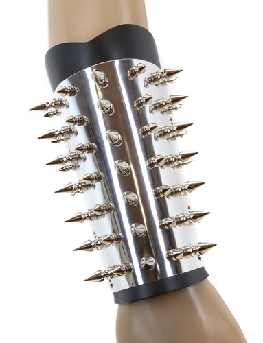 Metal plate spike gauntlet - metal,