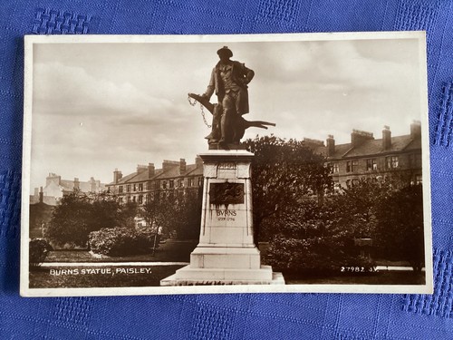Robert burns statue paisley - burns,