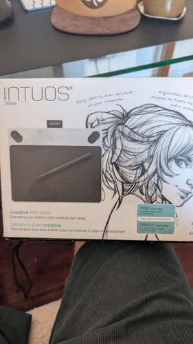 Wacom intuos draw pen tablet - wacom,