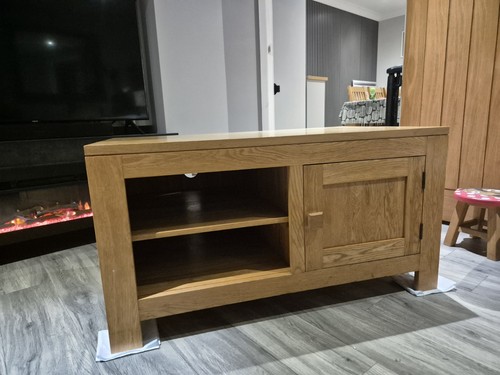 Solid oak cabinet - jb,
