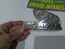 HONDA CB900C CUSTOM ,R/H PETROL TANK BADGE ,87121-461-000 ,RARE ,NLA ,preowned .