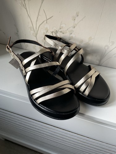 Bnwt gold metallic strappy - m&s,