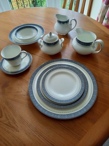 Royal doulton sherbrooke 8 - royal,