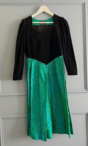 Vintage vivien smith - smith, black