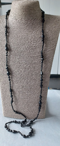 Vintage jet black necklace - vintage,