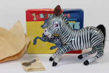 zx4541, RARE Vintage Jumping