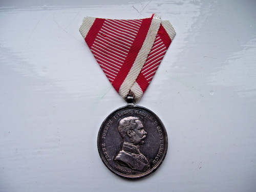Ww1 bravery medal - ww1, solid