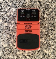 Behringer UZ400 Ultra Fuzz