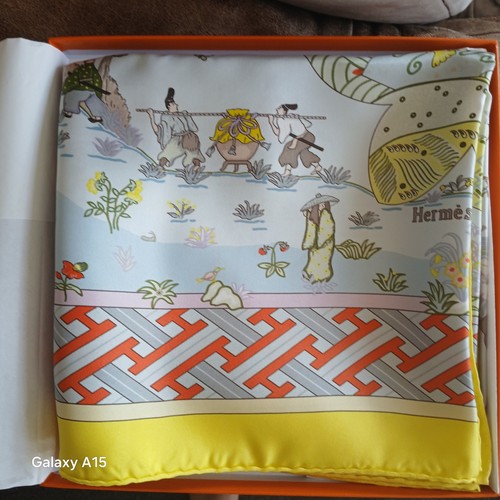 Hermes rare find carré 90 - hermes,