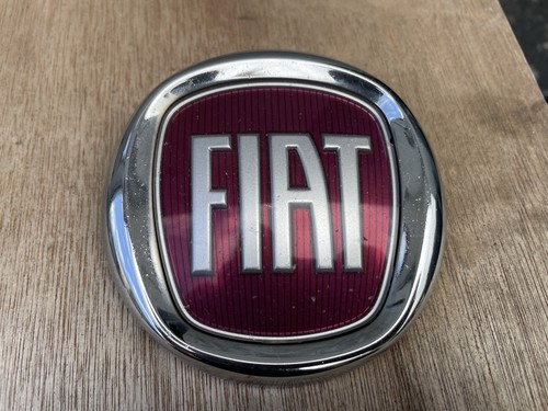 Fiat punto front - grille, badge