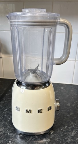 Smeg smoothie maker cream - smoothie,