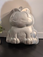 Garfield the Cat Cake Pan 1978