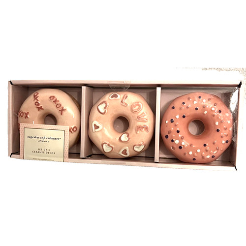 Cupcakes and cashmere ceramic - and,