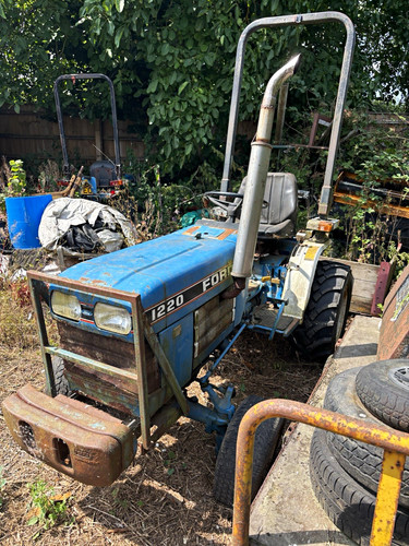 Ford 1220 model - 1220, tractor
