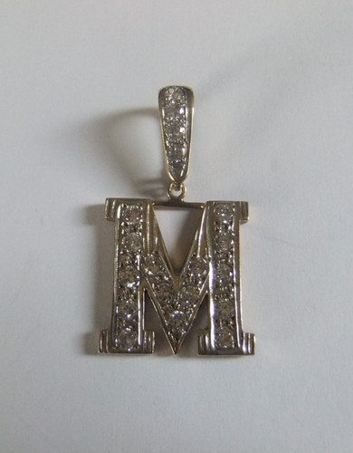 Solid 9ct gold initial - 9ct., m