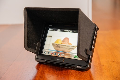 Blackmagic video assist 12g - video, 7"
