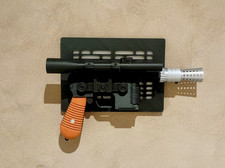 Han Solo DL-44 Blaster & Wall