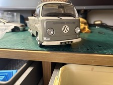 1:18 Scale 1979 Volkswagen T2