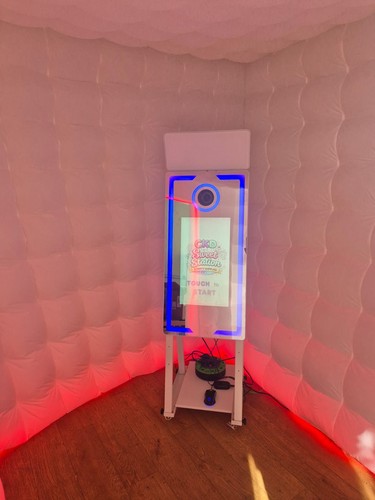Magic mirror photobooth and - photobooth,