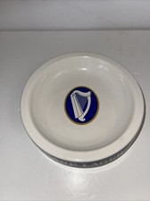 VINTAGE WADE REGICOR LTD CIRCULAR CERAMIC BLUE & WHITE HARP LAGER ASH TRAY VGC