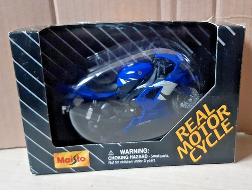 Yamaha yzf blue motorcycle - yzf-r1,