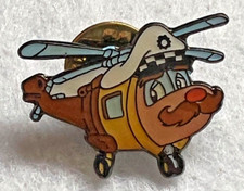 LIONEL BUDGIE THE HELICOPTER WEARING TRAFFIC POLICE CAP PIN BADGE