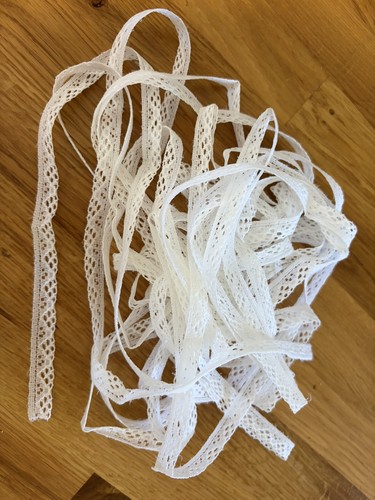 1cm wide white lace - 6m, bundle
