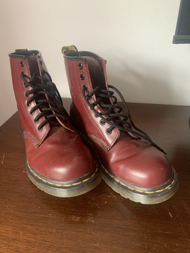 Martens boots size 6 ox - 6,