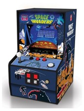 Retro Arcade Space Invaders