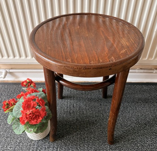 Vintage brentwood style pub - vintage,