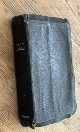 Holy bible cambridge - holy,