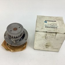 Vauxhall Corsa B Vectra B Astra F G 1.4 1.6 Engine Water Pump GM Genuine 9192797