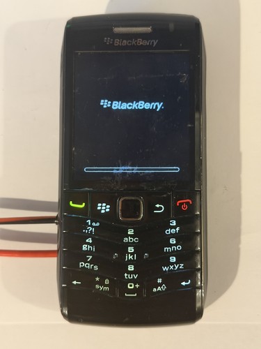Retro 2000s blackberry pearl - retro,