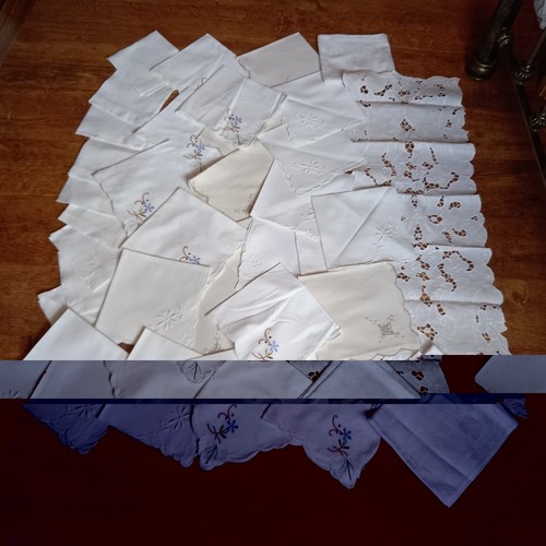 Job lot vintage linen - lot,