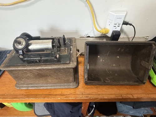Edison model standard - edison, b