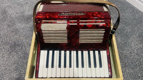 Worldmaster accordion key - 26,