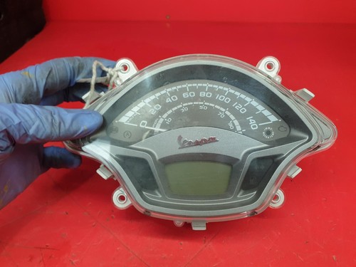 Piaggio vespa gts - 125, speedo