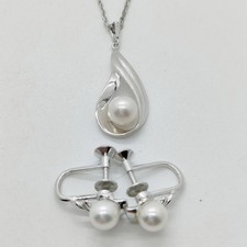 NO TARIFF MIKIMOTO Necklace