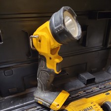 DeWalt DCL040 18V XR Cordless LED Torch (Body Only) not working 