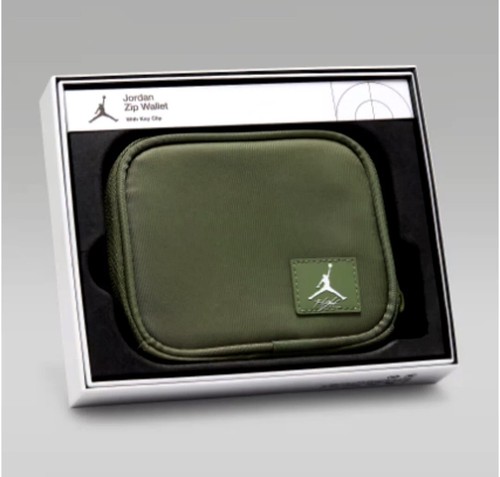 Nwt nike flight jordan - nwt,