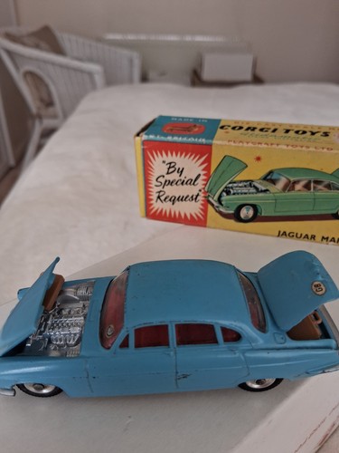 Corgi jaguar mark vintage - corgi, x